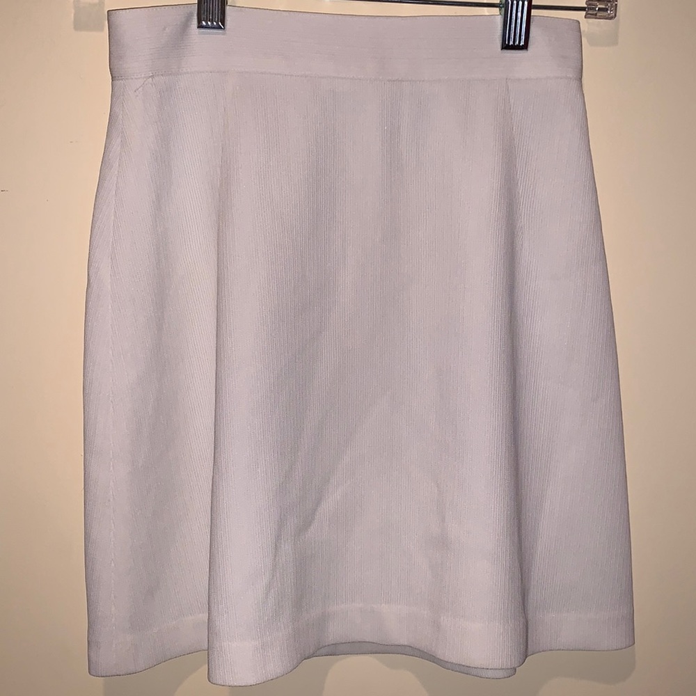 BEBE Cream A-Line Mini Skirt Size 2 Lined textured fabric